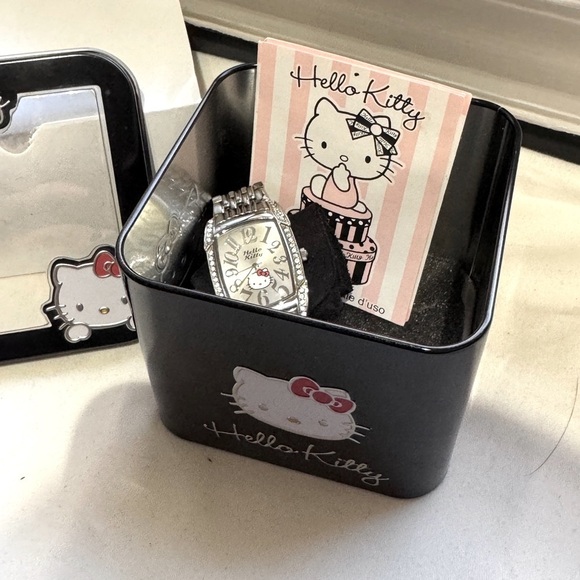🕒 Vintage Rare 2009 Sanrio Hello Kitty Stainless Steel Watch and Clear Crystals - Picture 2 of 16